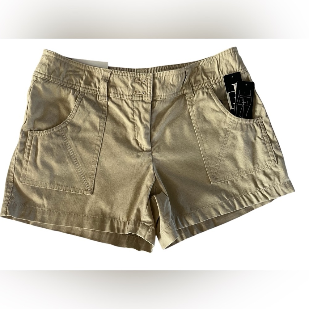 Dalia Collection Beige Women's Shorts
